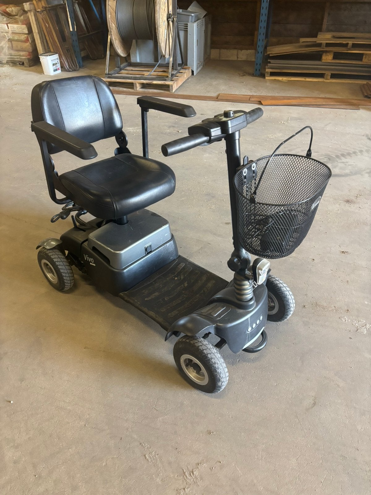 Vivo 4 scootmobiel, Ophalen, Zo goed als nieuw, 10 km/u of minder