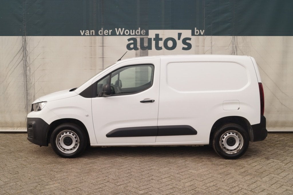 Peugeot Partner 1.5 BlueHDI Premium -AIRCO-PDC-CARPLAY-, Dealer onderhouden, Gebruikt, 4 cilinders, Wit