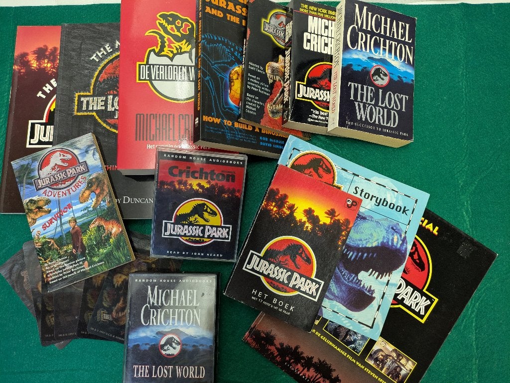 11 boeken Jurassic Park Engels en Nederlands, Ophalen of Verzenden, Gelezen