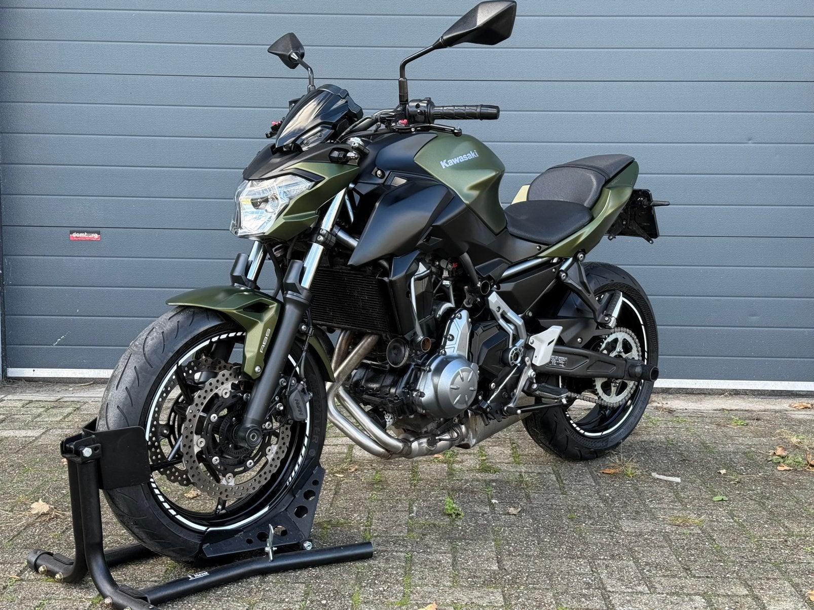 KAWASAKI Z650 ABS ARMY GREEN TOP STAAT, Brabant, 2 cilinders, Occasion, 649 cc