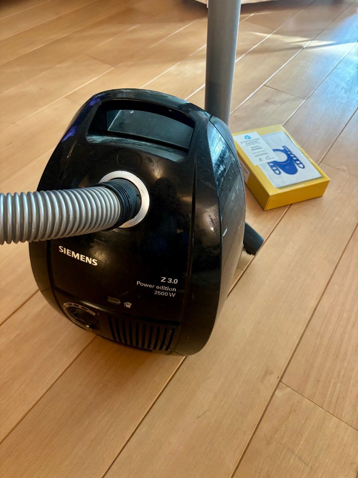 Siemens Z 3.0 Power Edition 2500W stofzuiger, Witgoed en Apparatuur, Stofzuigers, Siemens, Gebruikt, 2000 watt of meer, Sledestofzuiger