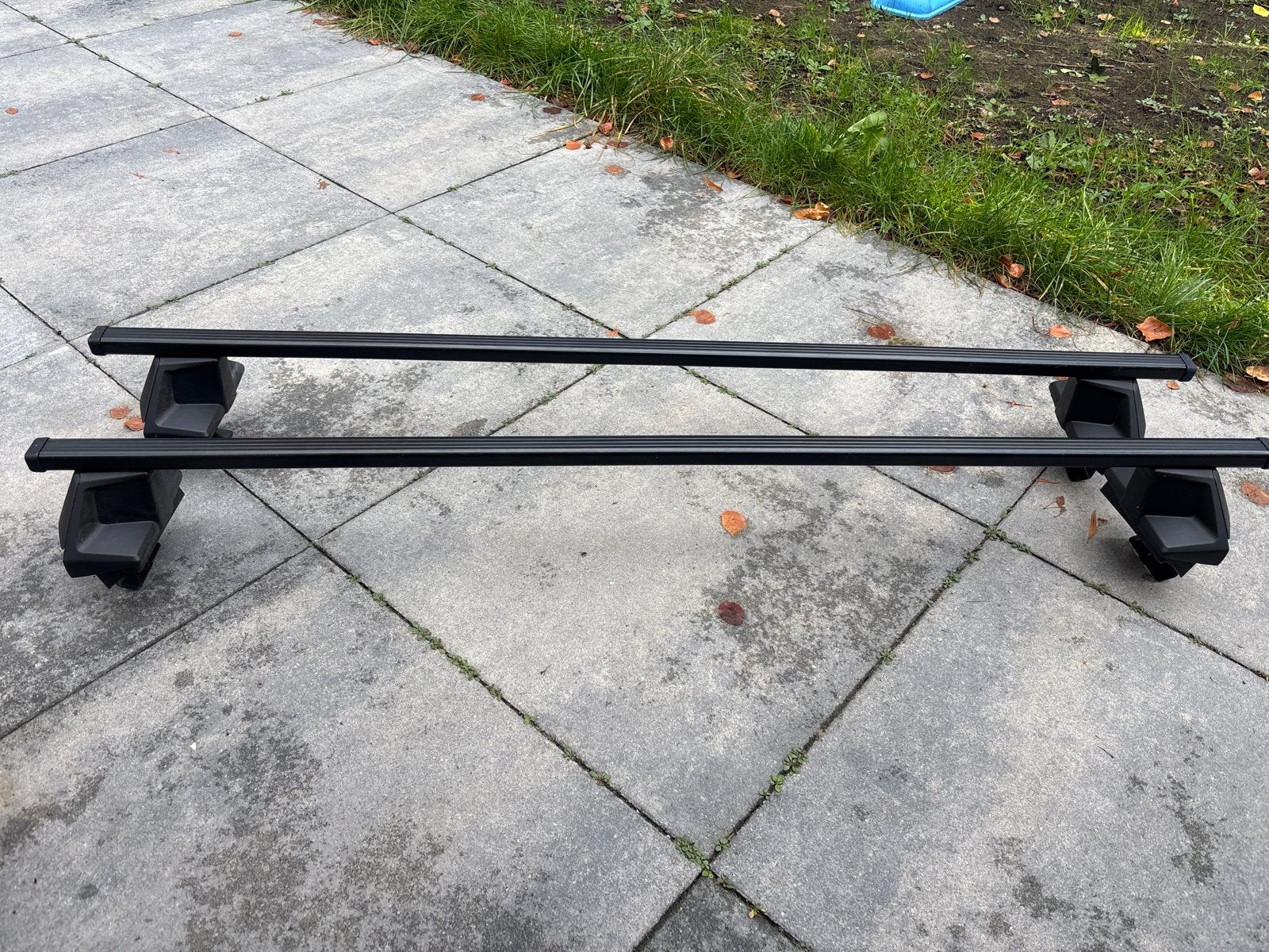 Thule dakdragers inclusief Cupra Tavascan montageset, Ophalen, Zo goed als nieuw