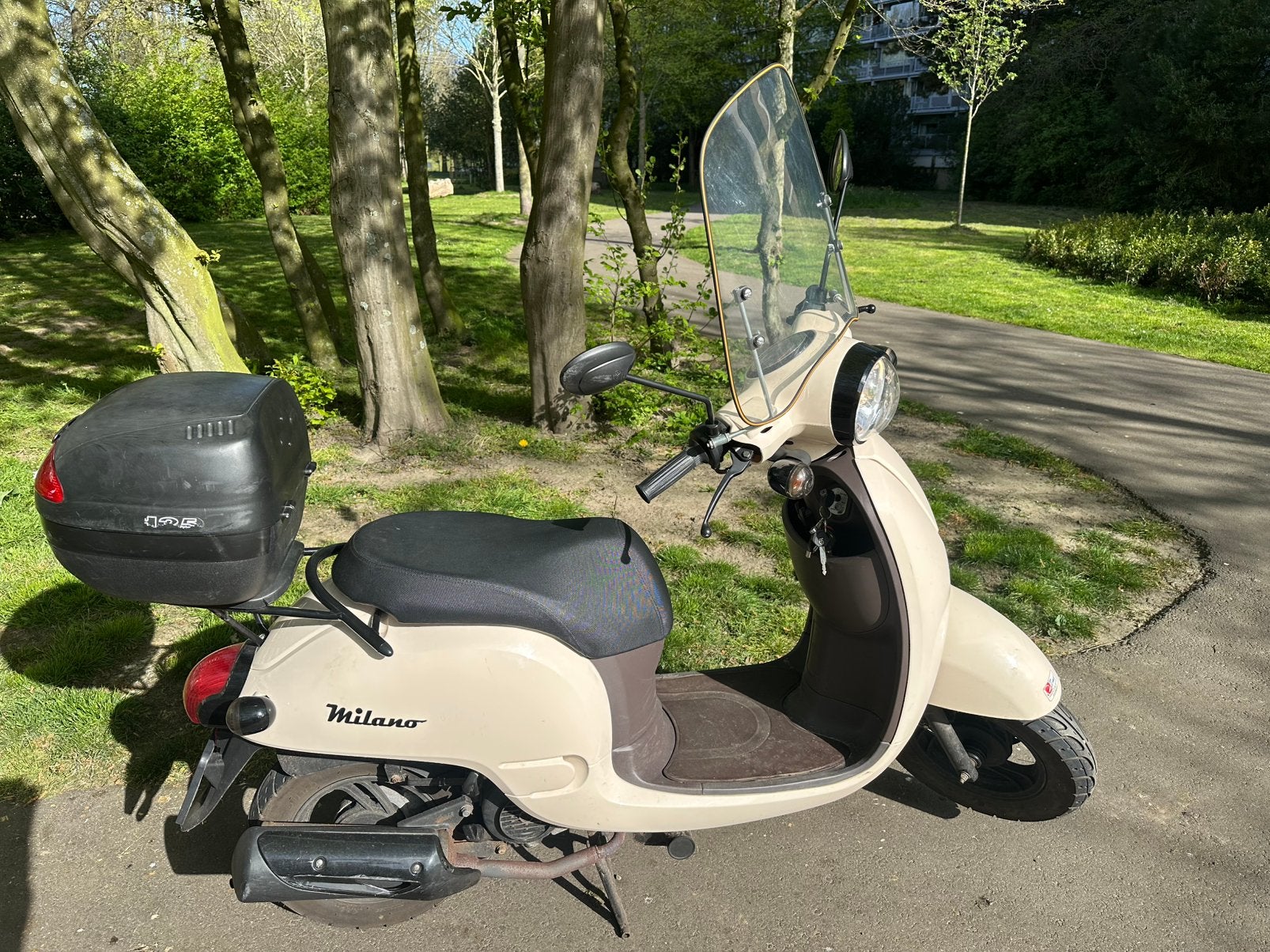Scooter btc blauw kentekenplaat., Fietsen en Brommers, Scooters | SYM, Ophalen, Gebruikt, Overige modellen, Benzine