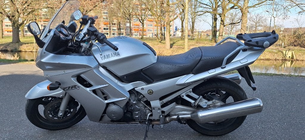 YAMAHA FJR 1300, Cardan-aandrijving, 4 cilinders, Motorrijbewijs A, Gebruikt