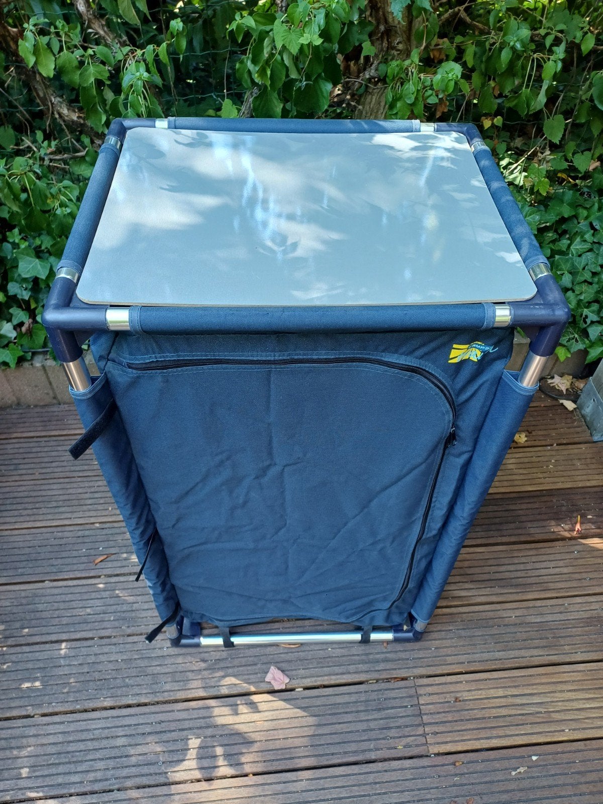 Campingkast Campart Travel met 3 planken en draagtas, Ophalen, Gebruikt
