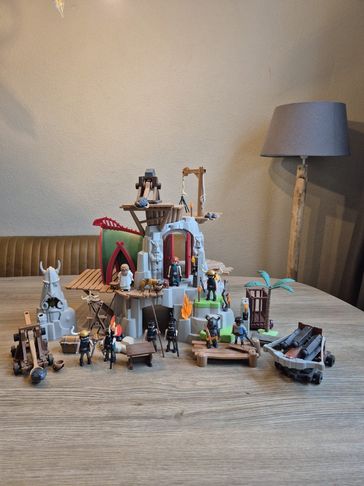 Playmobil 9243 Dragon Berk speelset. 
Met veel poppetjes kat, Ophalen, Complete set, Zo goed als nieuw, Kasteel/Fort