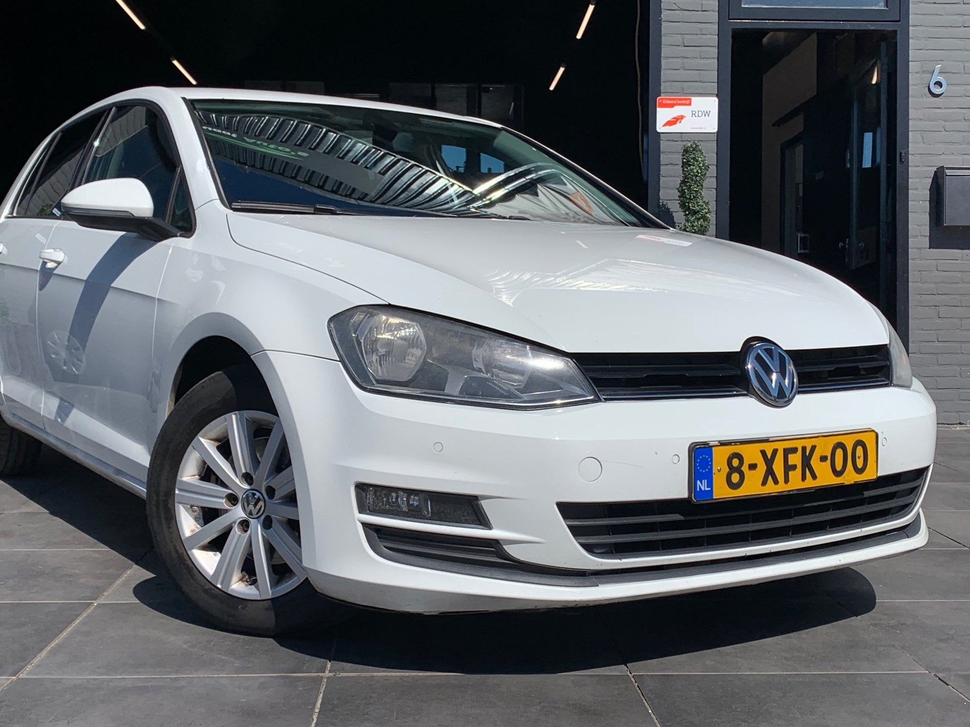 Volkswagen Golf 1.6TDI Trendline|DSG|PDC|Cruise|NAP|Trekhaak, Stof, Gebruikt, 4 cilinders, Met garantie (alle)