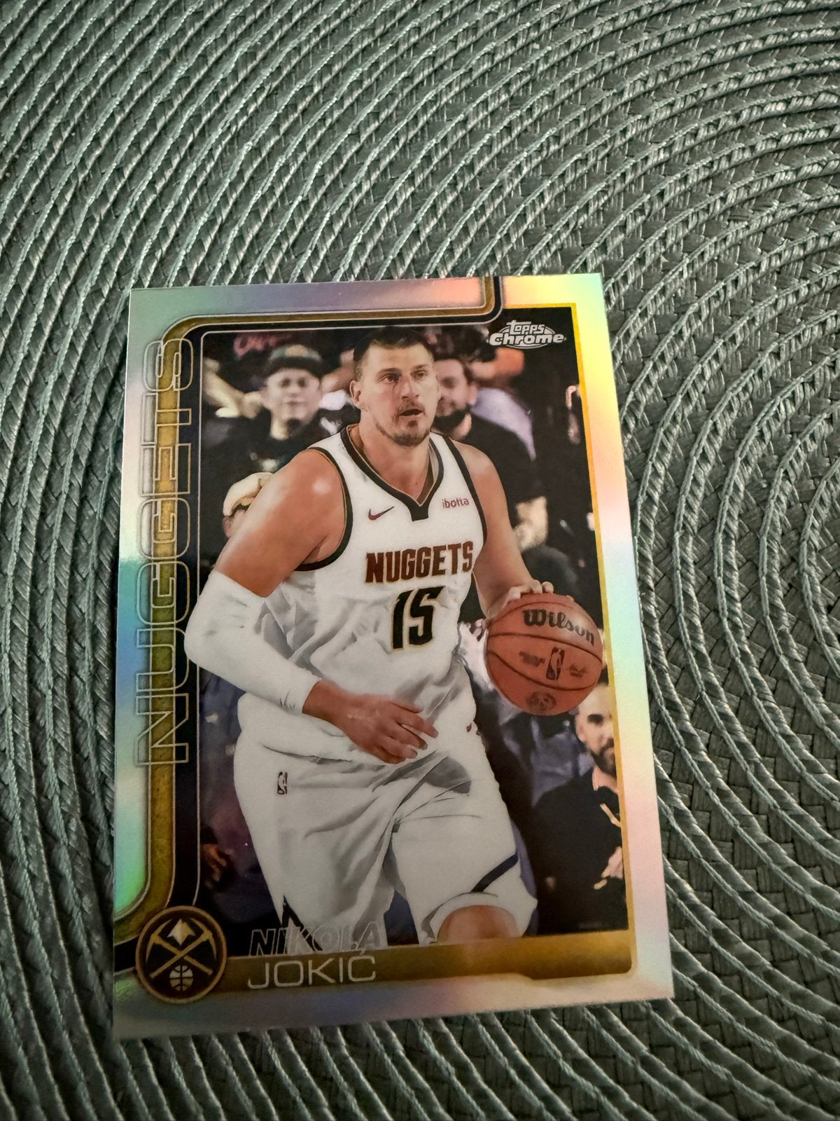 Nikola Jokic Topps Chrome Refractor Basketbalkaart, Ophalen of Verzenden, Nieuw, Overige sporten, Spelerskaart