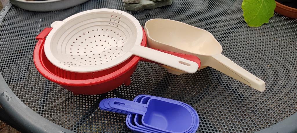 Tupperware vergiet, Huis en Inrichting, Keuken | Tupperware, Gebruikt, Overige typen, Ophalen of Verzenden, Rood