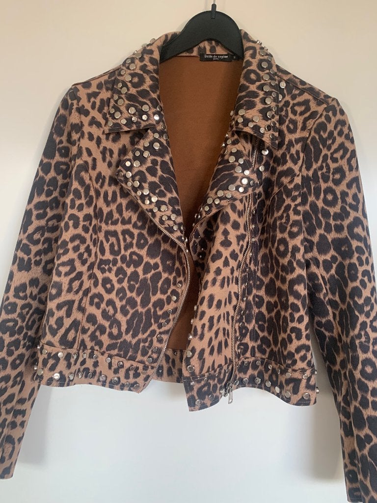 bikerjack Drôle de Copine luipaard studs – nieuw – maat S, Bruin, Nieuw, Ophalen of Verzenden, Jasje