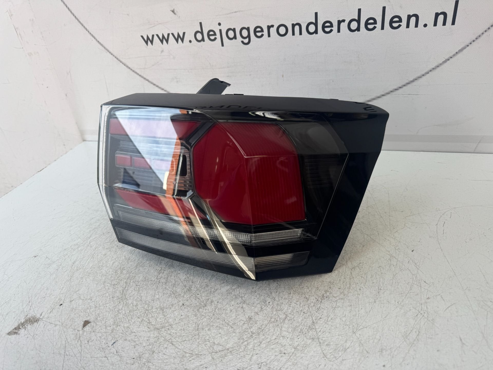 VW T CROSS T-CROSS FACELIFT LED ACHTERLICHT 2GM945096F, Auto-onderdelen, Gebruikt, Volkswagen, Volkswagen AG, Berliner Ring 2
38440  Wolfsburg, DE