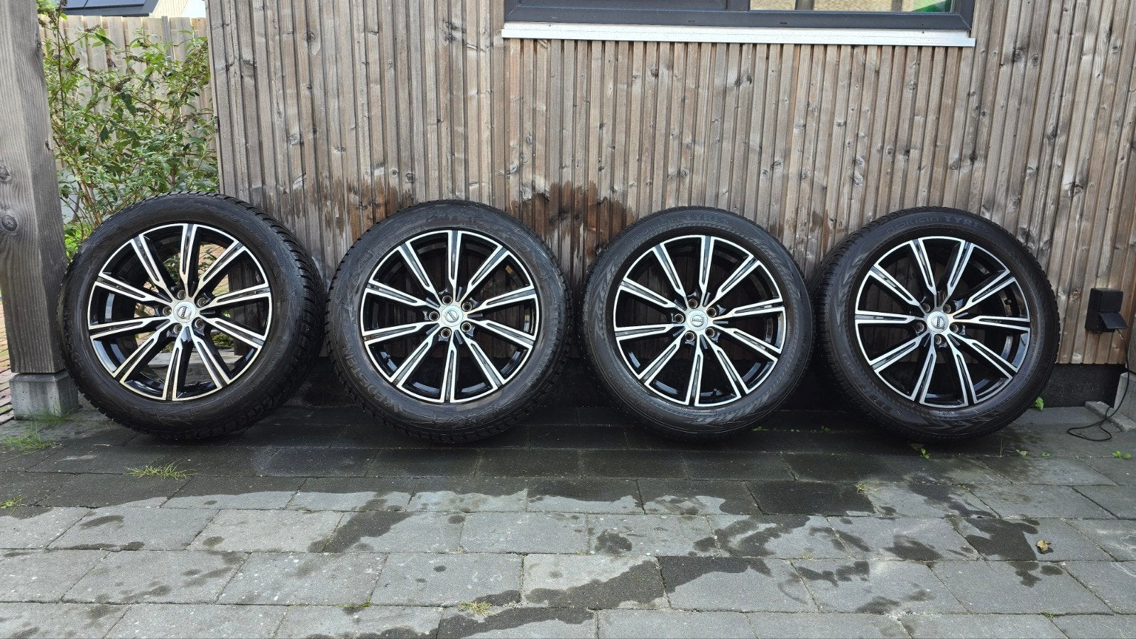 Volvo XC60 19 inch velgen met winterbanden, Ophalen of Verzenden