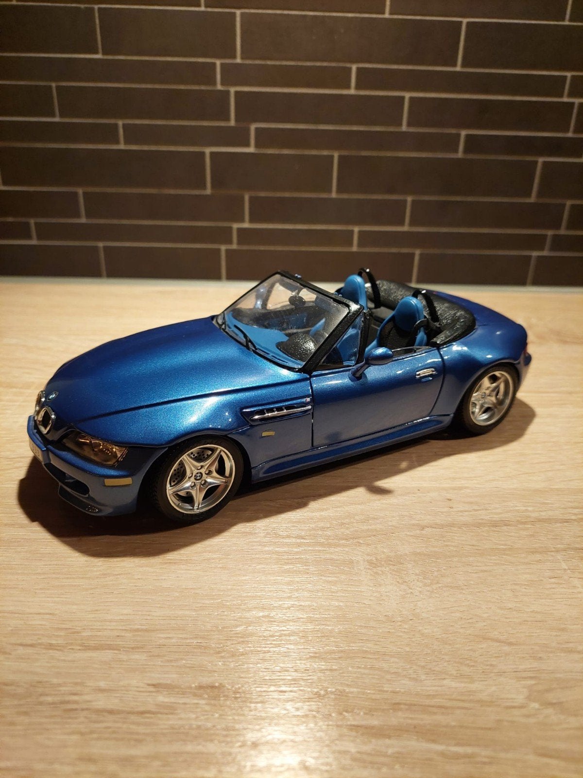 Bburago 1:18 BMW M Roadster - in doos, Ophalen of Verzenden, Nieuw, Auto, Bburago
