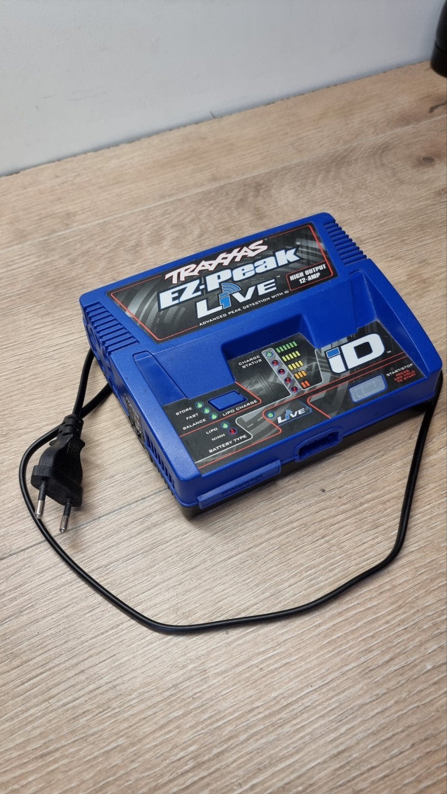 Traxxas EZ-Peak Live iD Lader 100W – Origineel, Elektro, Ophalen of Verzenden, Zo goed als nieuw, Onderdeel