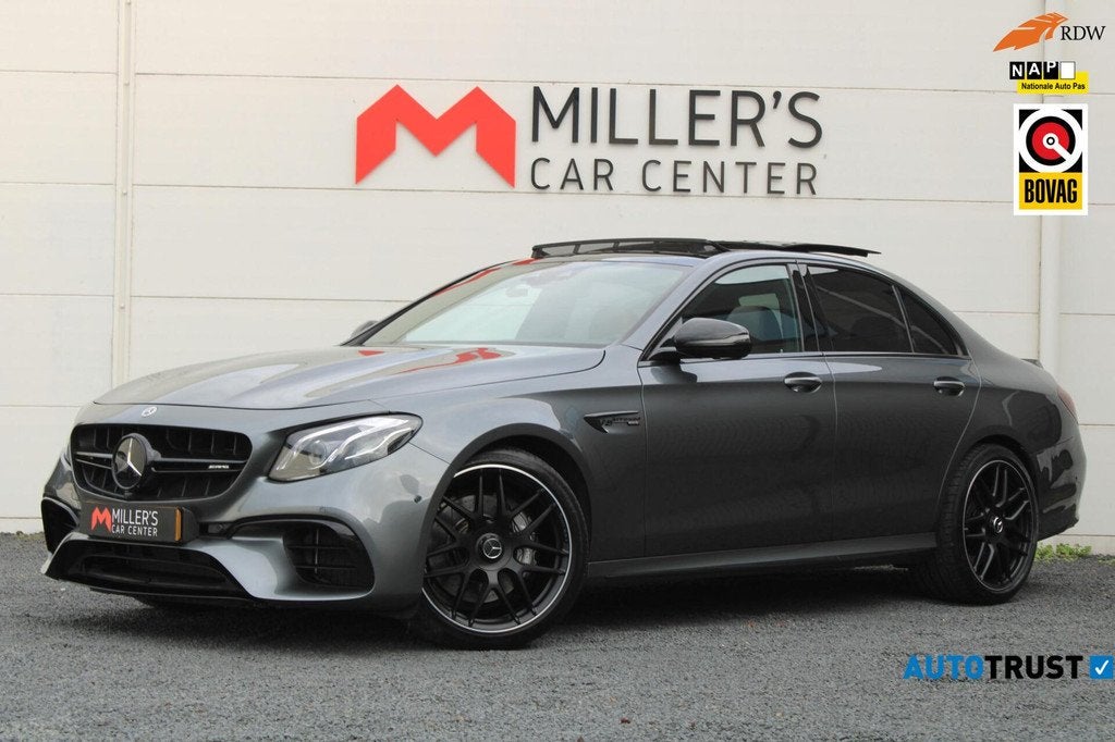 Mercedes E-klasse AMG 63 4MATIC 360 PANO HUD LUCHTVERING, Automaat, Gebruikt, Met garantie (alle), Vierwielaandrijving