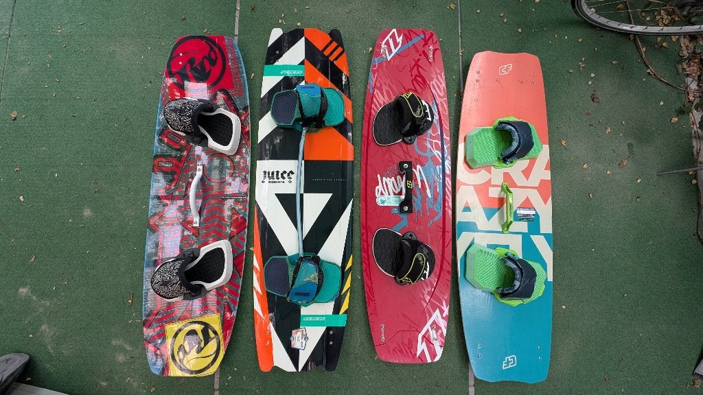 Diverse kite borden en harnassen, Watersport en Boten, Kitesurfen, Gebruikt, Twintip, Kiteboard, Ophalen of Verzenden