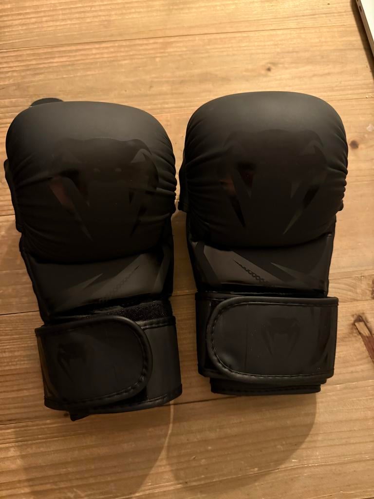 MMA Handschoenen - Maat L - Zo goed als nieuw, Overige, Vechtsportbescherming, Maat L, Ophalen of Verzenden