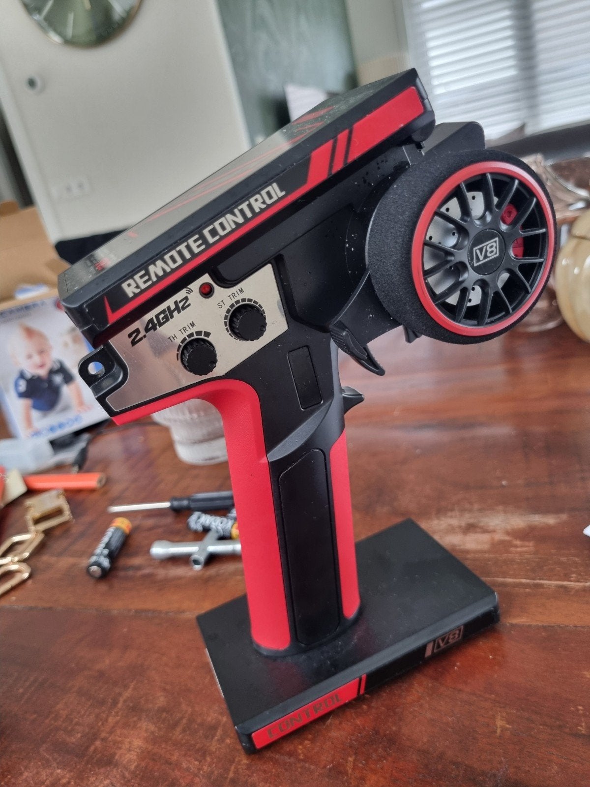 Afstandsbediening voor RC auto - Control V8 2.4GHz, Ophalen of Verzenden, Gebruikt, Overige schalen, Onderdeel