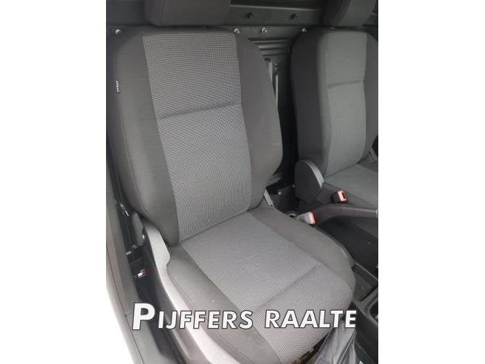 Stoel rechts van een Peugeot Partner, Gebruikt, -, -, -