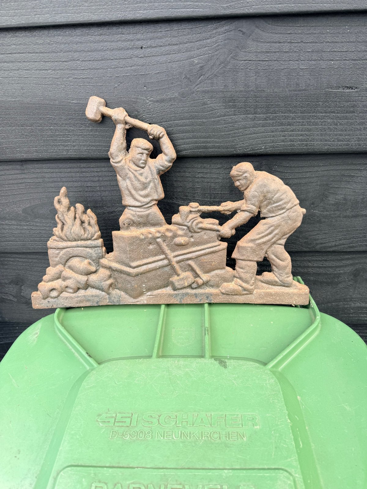 Uniek Stalen Muur Embleem van Smederij - Ambachtelijk, Ophalen of Verzenden