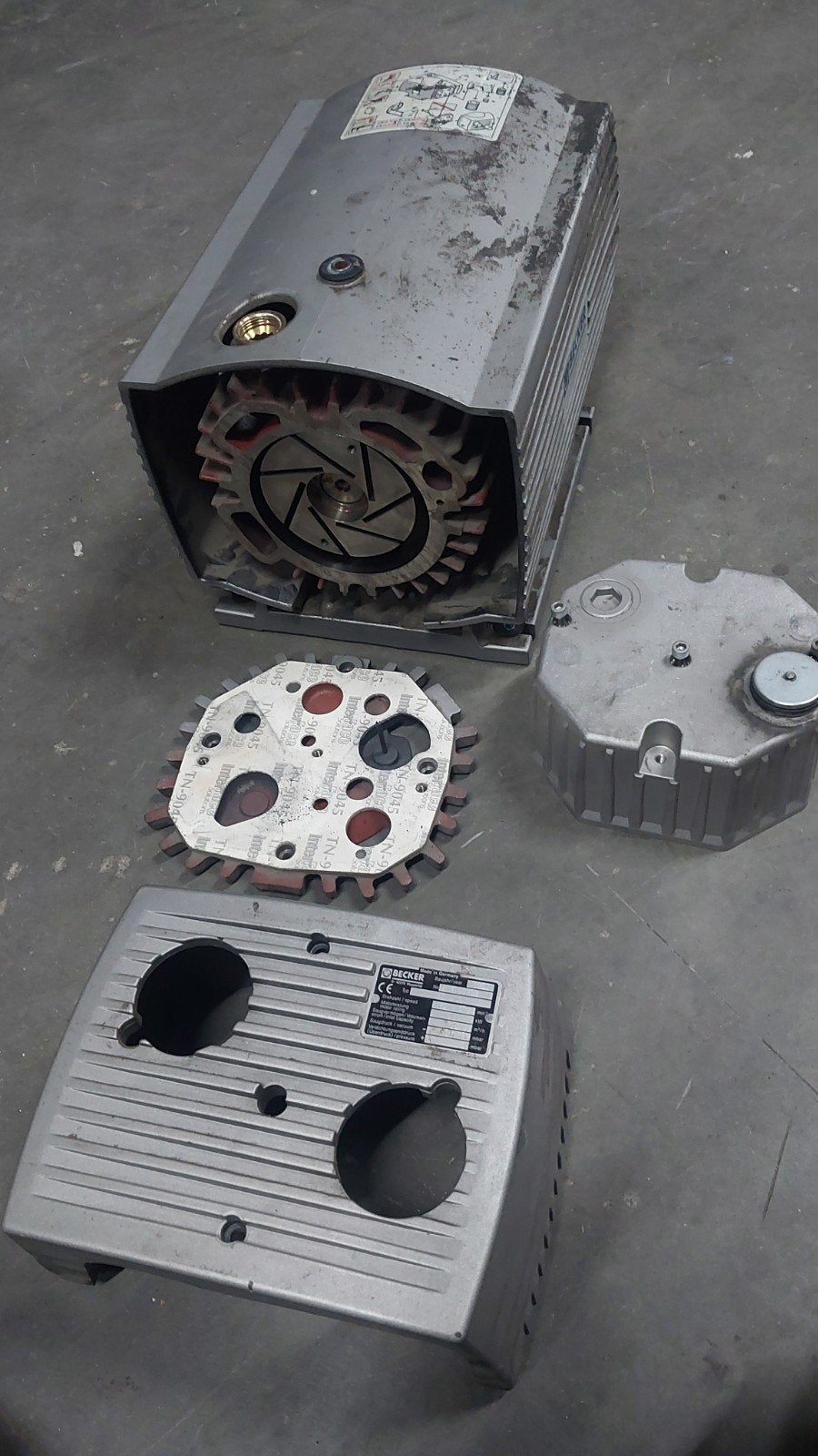 Becker VT 4.25 Vacuümpomp - 2002 Model, Ophalen