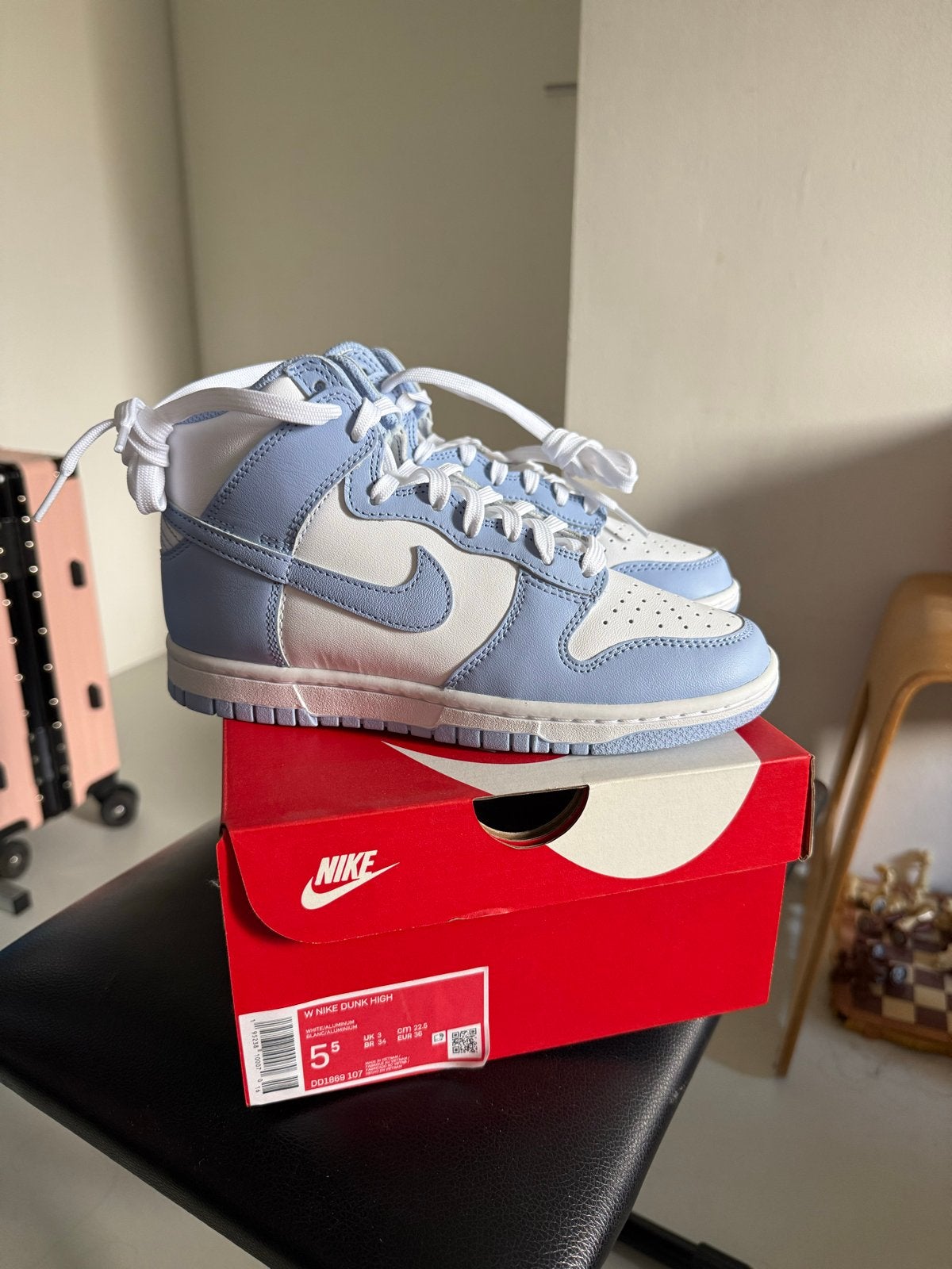 Nike Dunk High 'Sky Blue' - Maat 38.5 - Nieuw in doos, Ophalen of Verzenden, Nieuw, Blauw, Sneakers of Gympen