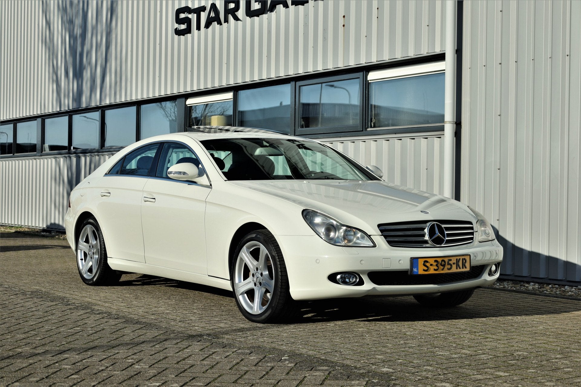 Mercedes-Benz CLS-Klasse CLS 500 Youngtimer 61378km, Auto's, Mercedes-Benz, Automaat, Gebruikt, Wit, Leder