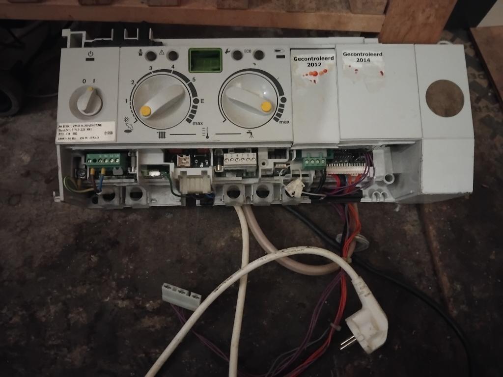 Bosch 30 HRC (Display), Doe-het-zelf en Verbouw, Gebruikt, Minder dan 3 jaar oud, Minder dan 20 liter, Boiler
