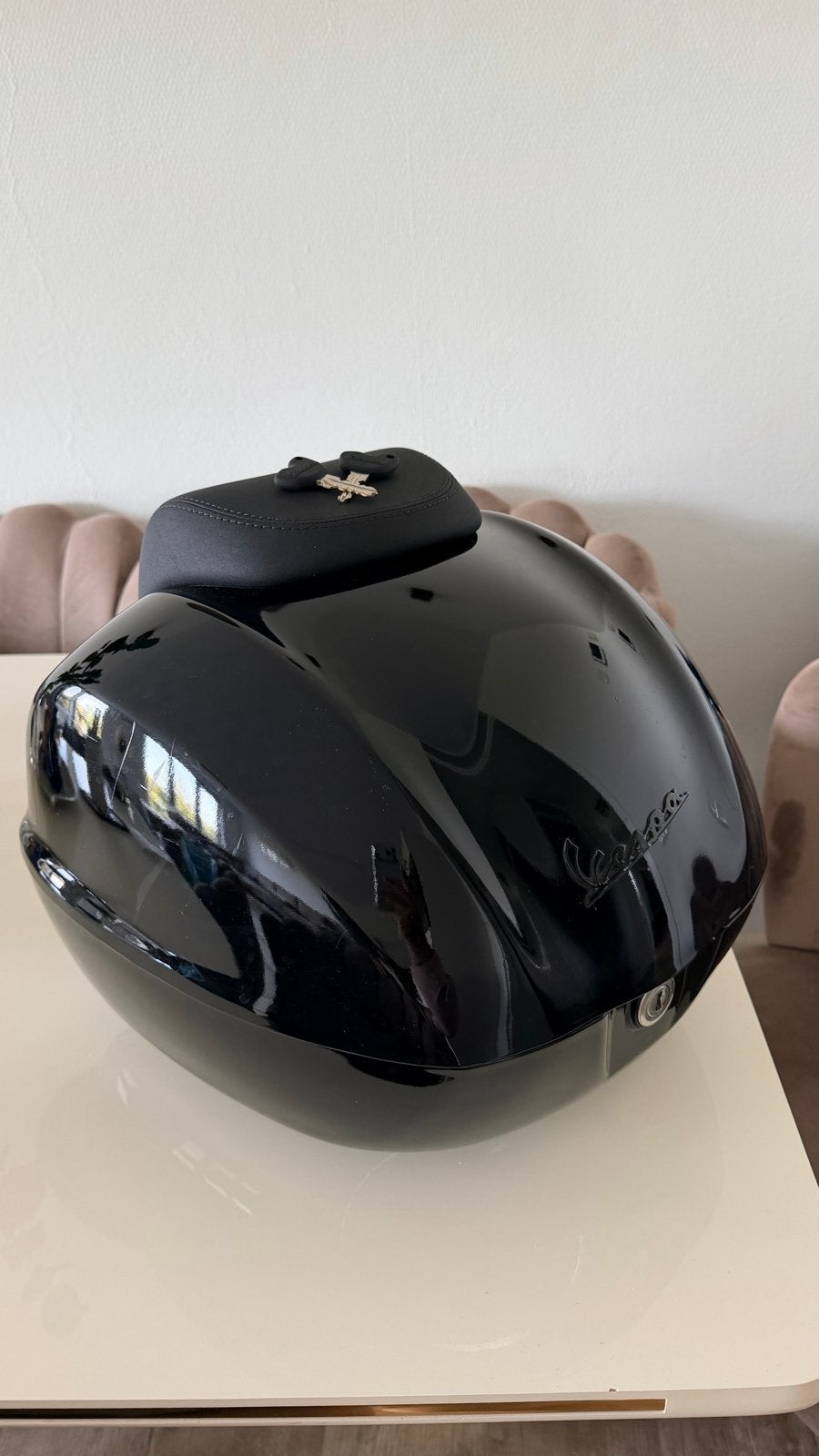 Vespa topkoffer zwart met rugleuning, Fietsen en Brommers, Ophalen, Gebruikt, Overige typen, Vespa