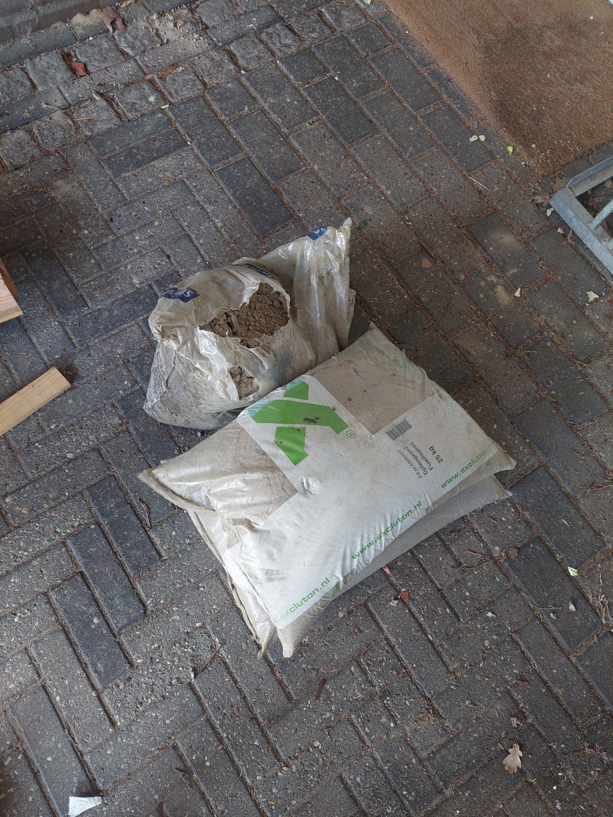 Omhoog zand 3 zakken gratis, Dieren en Toebehoren, Hondenbenches, Ophalen, Nieuw