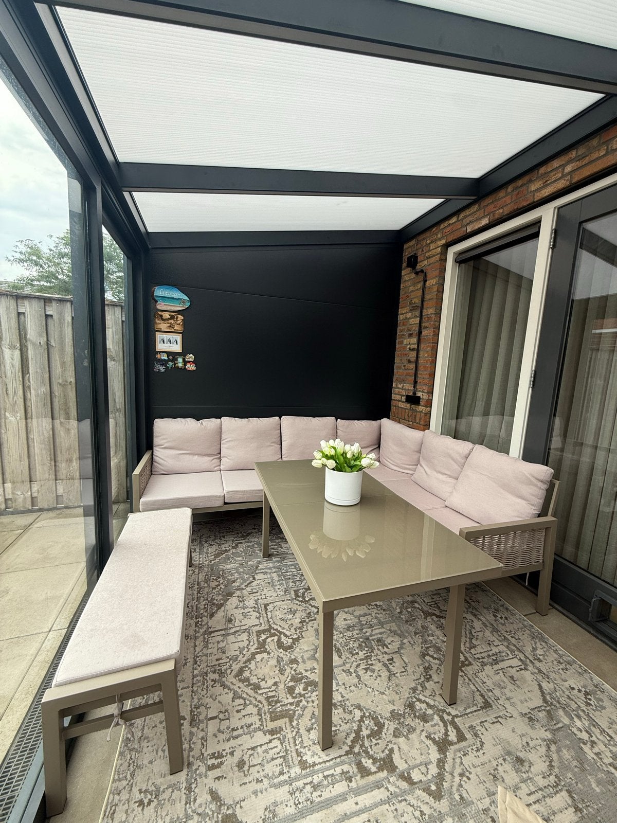 Goede tuinset met nauwelijks beschadigingen, Ophalen, 5 zitplaatsen, Zo goed als nieuw, Wicker