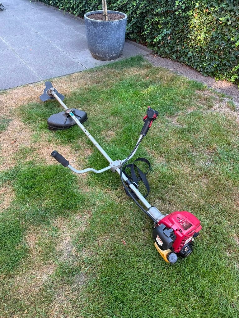 Bosmaaier Honda 4-Takt GX35 OPKNAPPER, Ophalen, Gebruikt, 10 tot 30 cm, Benzine