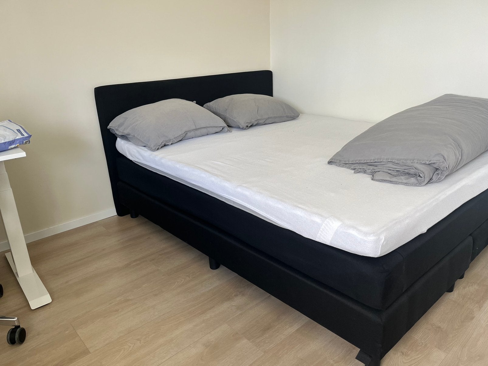Tweepersoonsbed 160x200, Huis en Inrichting, Slaapkamer | Boxsprings, Ophalen, Zwart, Tweepersoons, Zo goed als nieuw