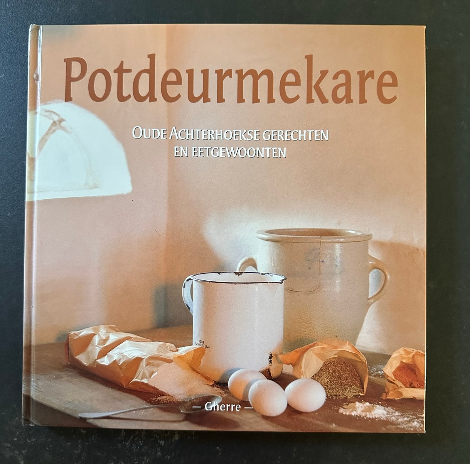 Potdeurmekare: Oude Achterhoekse gerechten en eetgewoonten, Ophalen of Verzenden, Zo goed als nieuw, Nederland en België