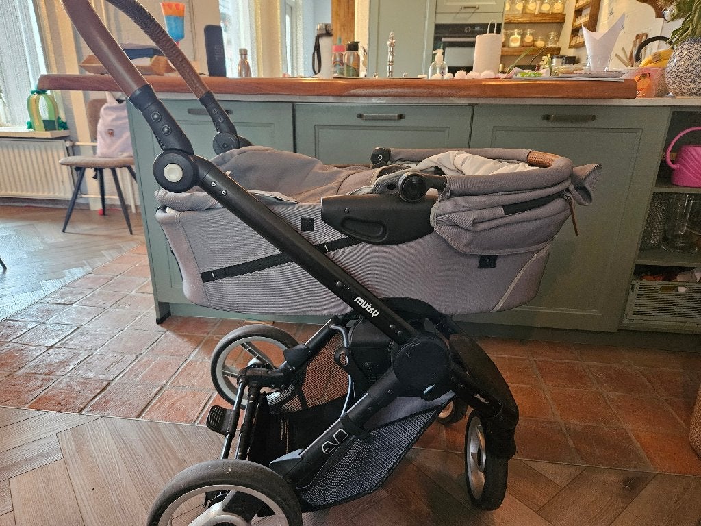 Kinderwagen, reiswieg en peuterstoel, Ophalen, Gebruikt, Combiwagen, Mutsy