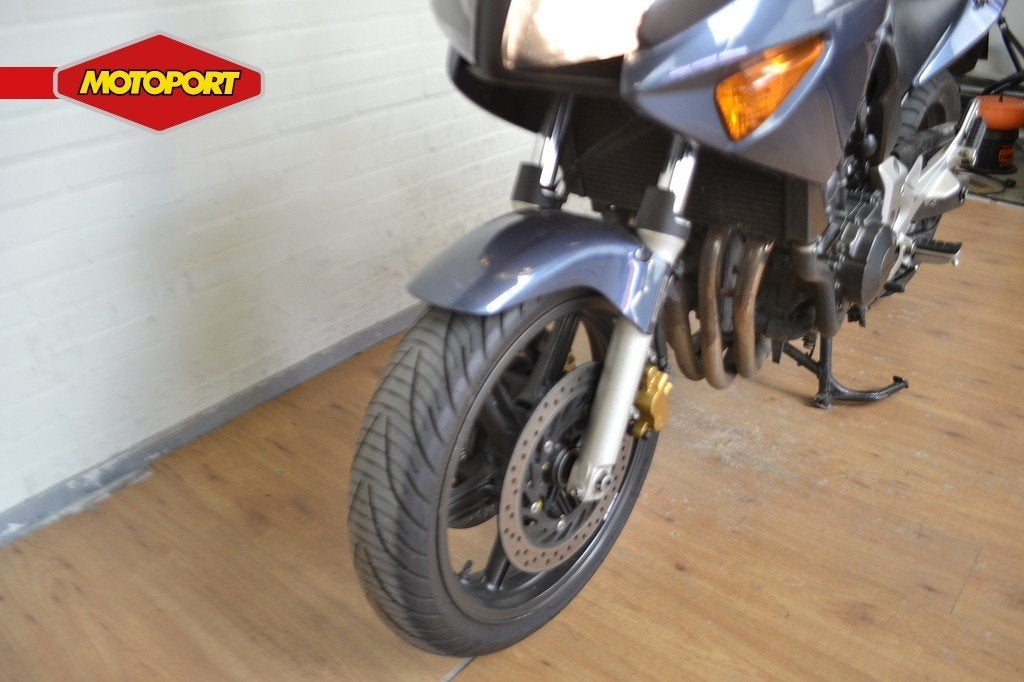Honda CBF 600 S ABS (bj 2004), Motoren, Motoren | Honda, Dorneveld 180-184
B-1731  Zellik, BE, Honda Motor Europe, Bedrijf, Sport