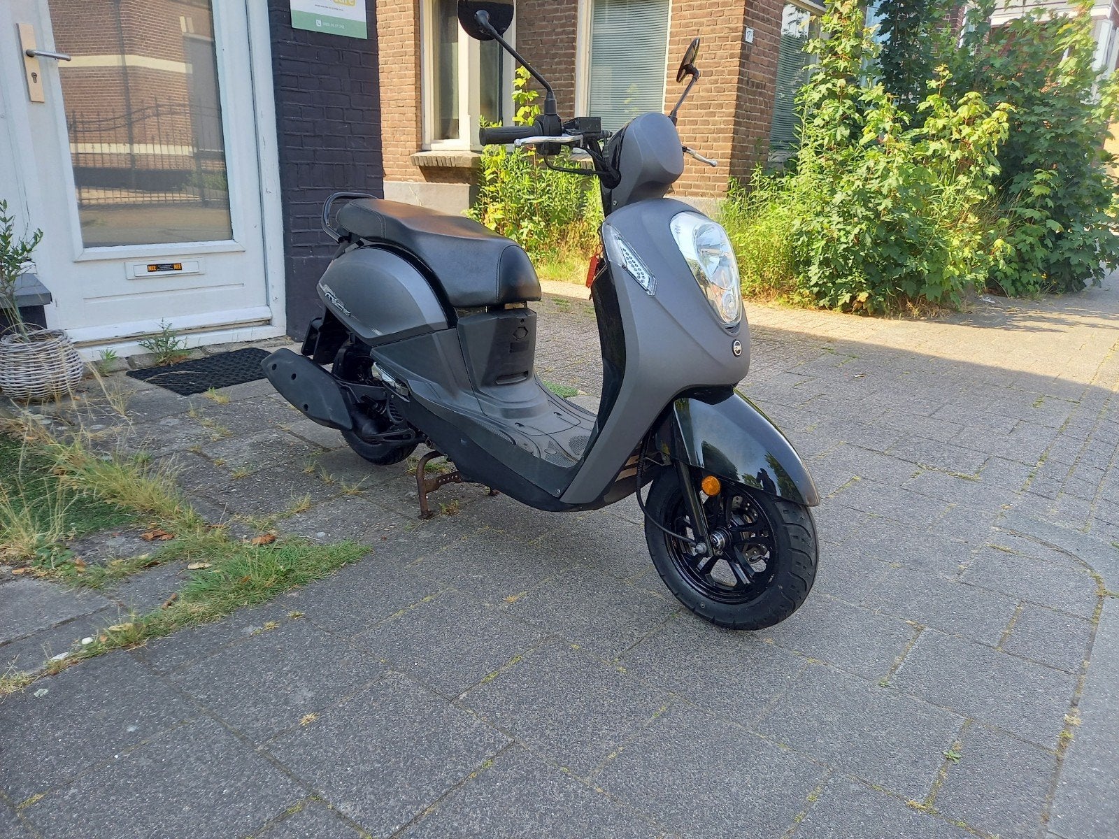 Sym Mio snorscooter NIEUW MODEL!!!, Ophalen, Www.scooterapeldoorn.nl, SYM, Zo goed als nieuw