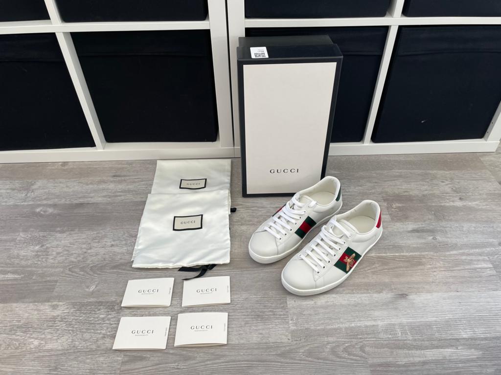 Gucci Ace Bee White Size 7, Wit, Nieuw, Ophalen of Verzenden, Sneakers of Gympen