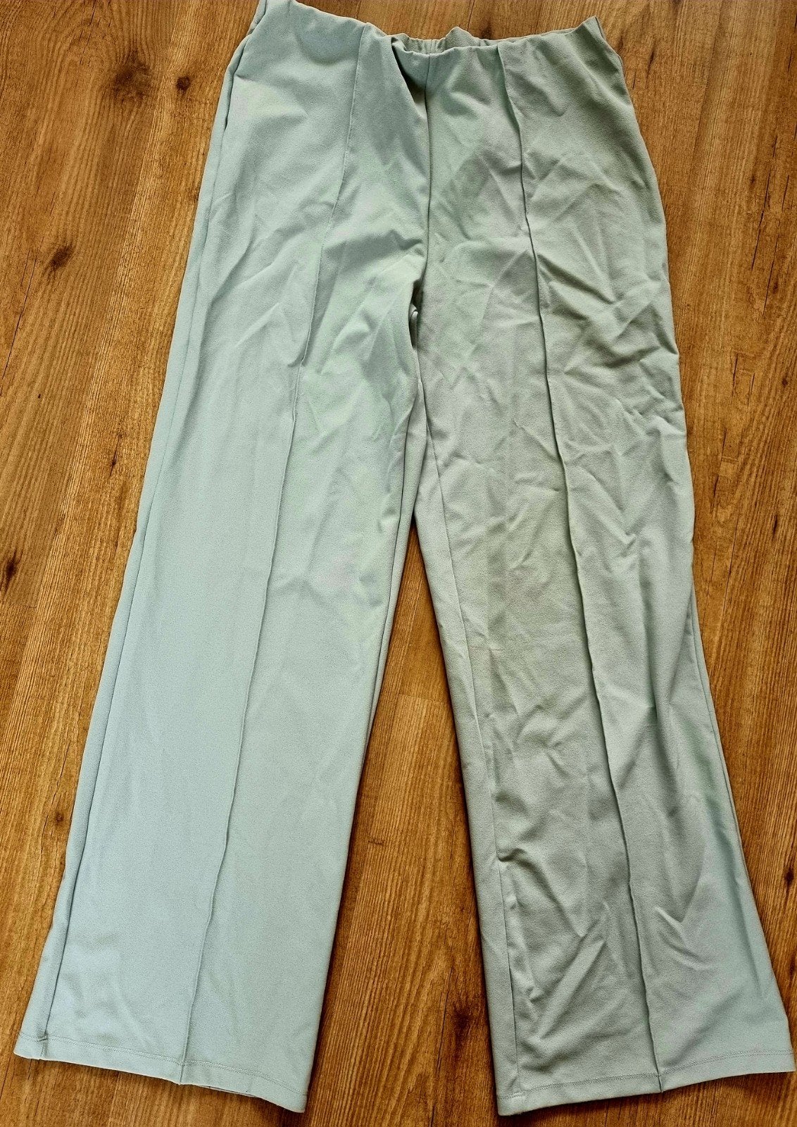 Stijlvolle lichtgroene broek van Costes Basic maat xl, Kleding | Dames, Broeken en Pantalons, Costes Basic, Maat 46/48 (XL) of groter