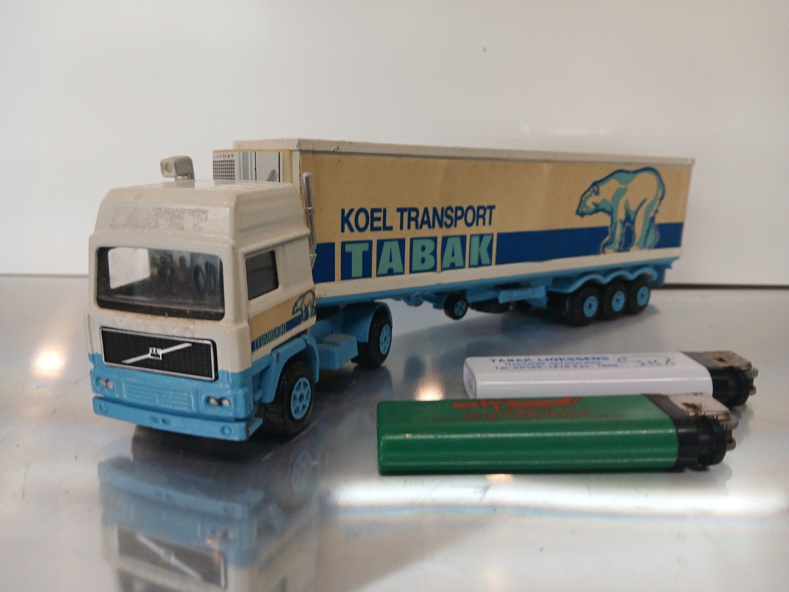 Volvo van Majorette " TABAK transport", Ophalen of Verzenden, Gebruikt, Bus of Vrachtwagen