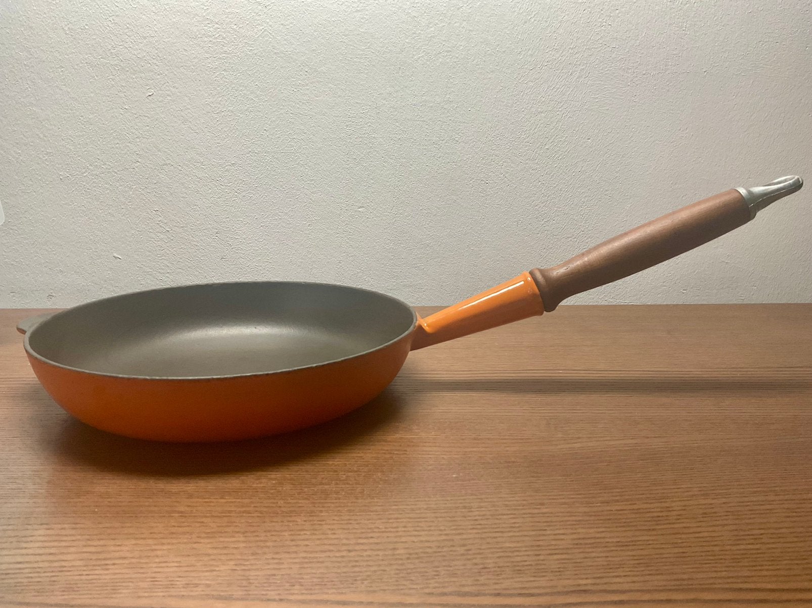 Vintage geëmailleerde gietijzeren Cousances koekenpan, Koekenpan, Gebruikt, Gietijzer, Ophalen of Verzenden