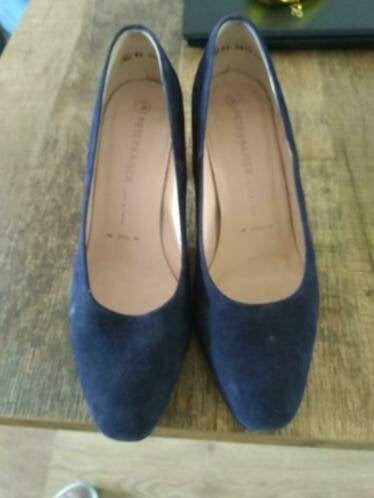 Blauwe pumps nieuw nooit gedragen . Maat 40 suède blauw, Pumps, Blauw, Nieuw, Ophalen of Verzenden