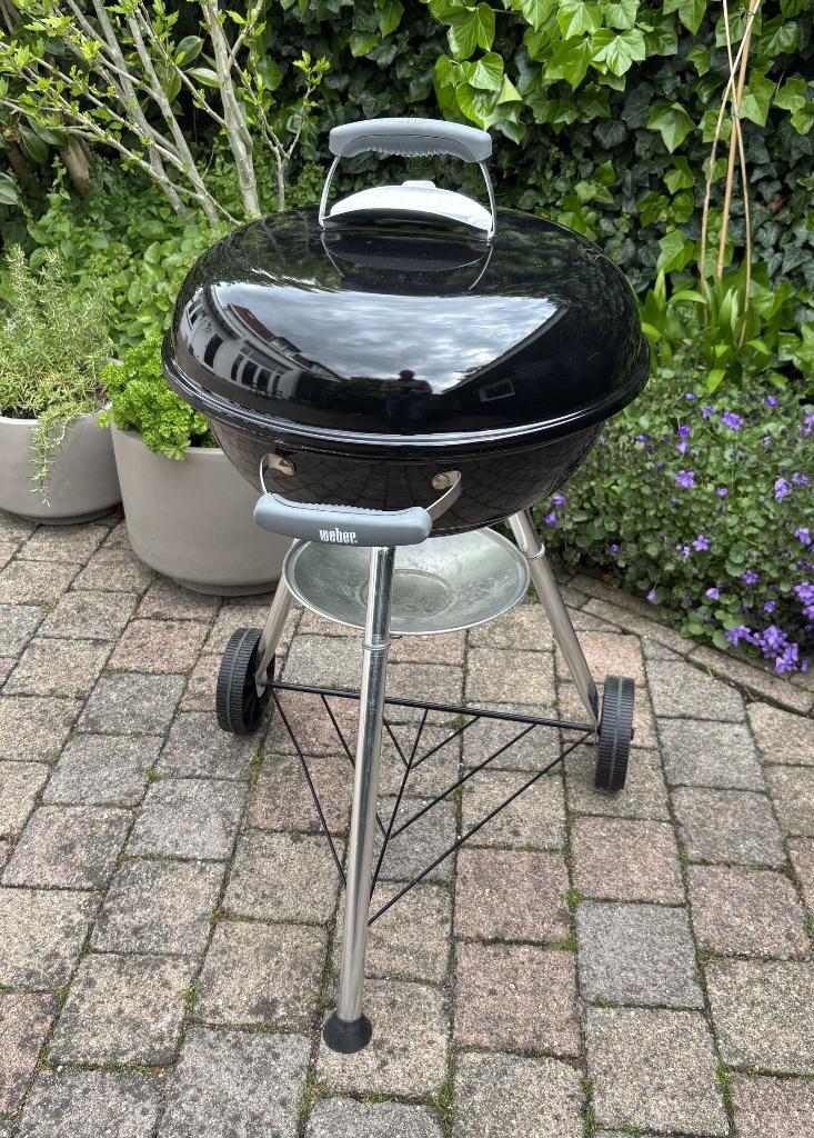 WEBER Houtskoolbarbecue Compact Kettle zwart Ø 47 cm, Ophalen, Zo goed als nieuw, WEBER BBQ