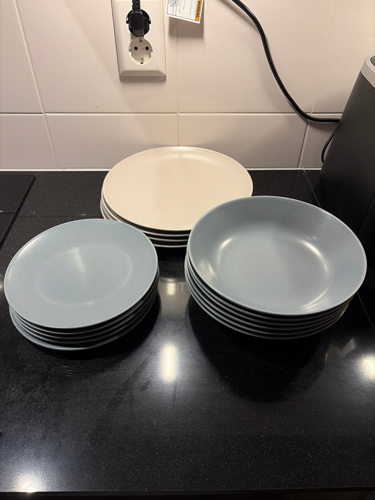 IKEA Dinera Servies - Beige en Grijs, IKEA, Ophalen of Verzenden, Zo goed als nieuw, Modern