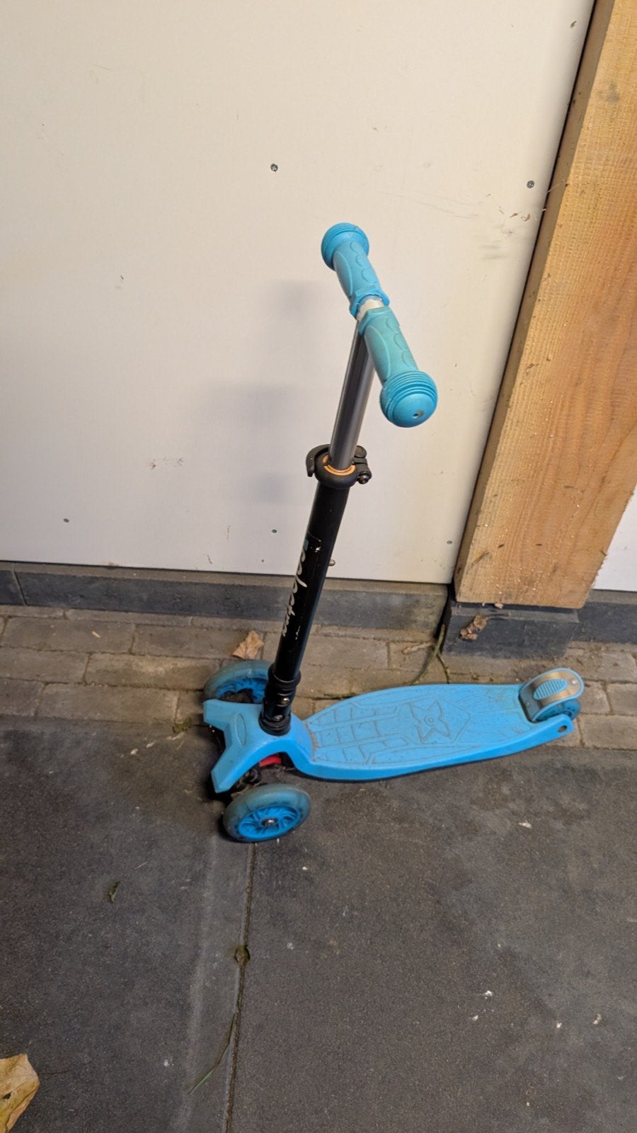 Blauwe kinderstep met 3 wielen - Gebruikt, Ophalen of Verzenden, Gebruikt, Gewone step, Electra