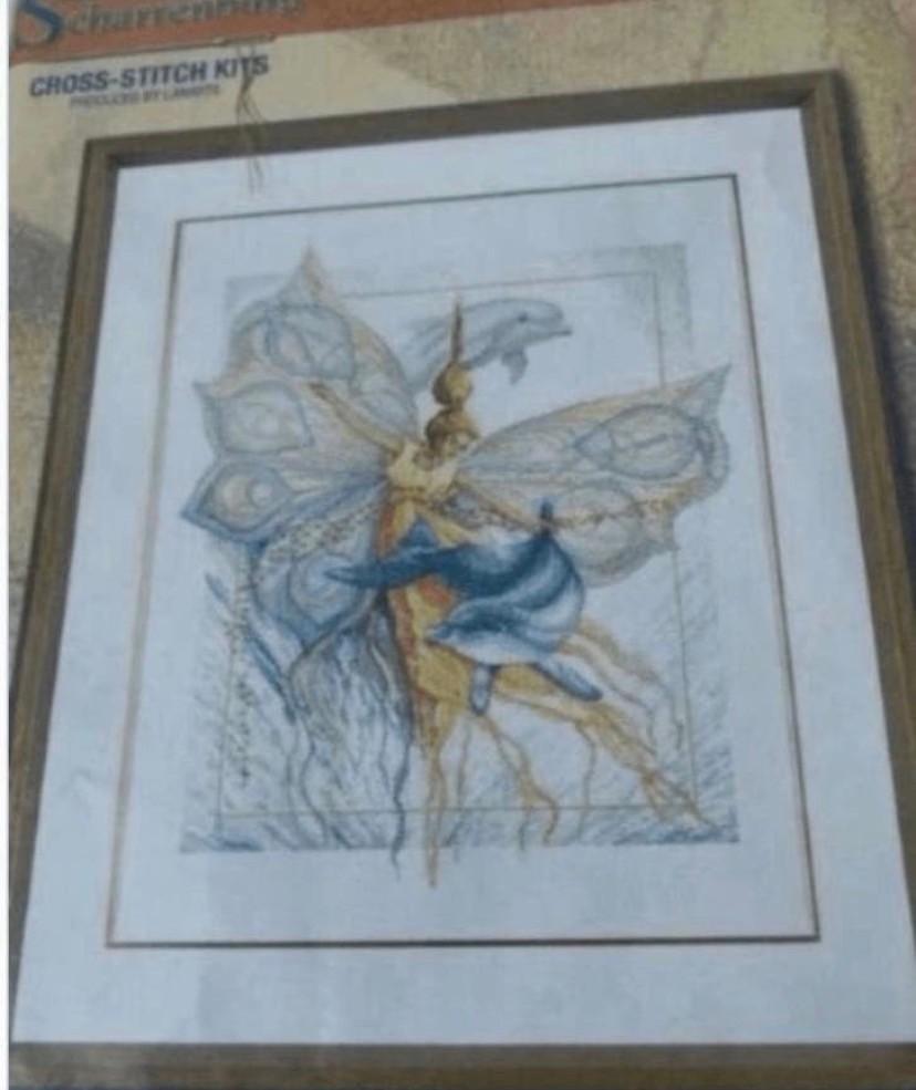 BORDUURPAKKET MARIA V SCHARRENBURG DANCING WITH DOLPHINS, Verzenden, Nieuw, Handborduren, Borduurpakket