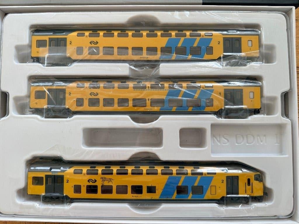 Artitec 20.173.3 DDM 1 set 3 rijtuigen NS DC gelijkstroom, Treinset, Gelijkstroom, NS, Ophalen