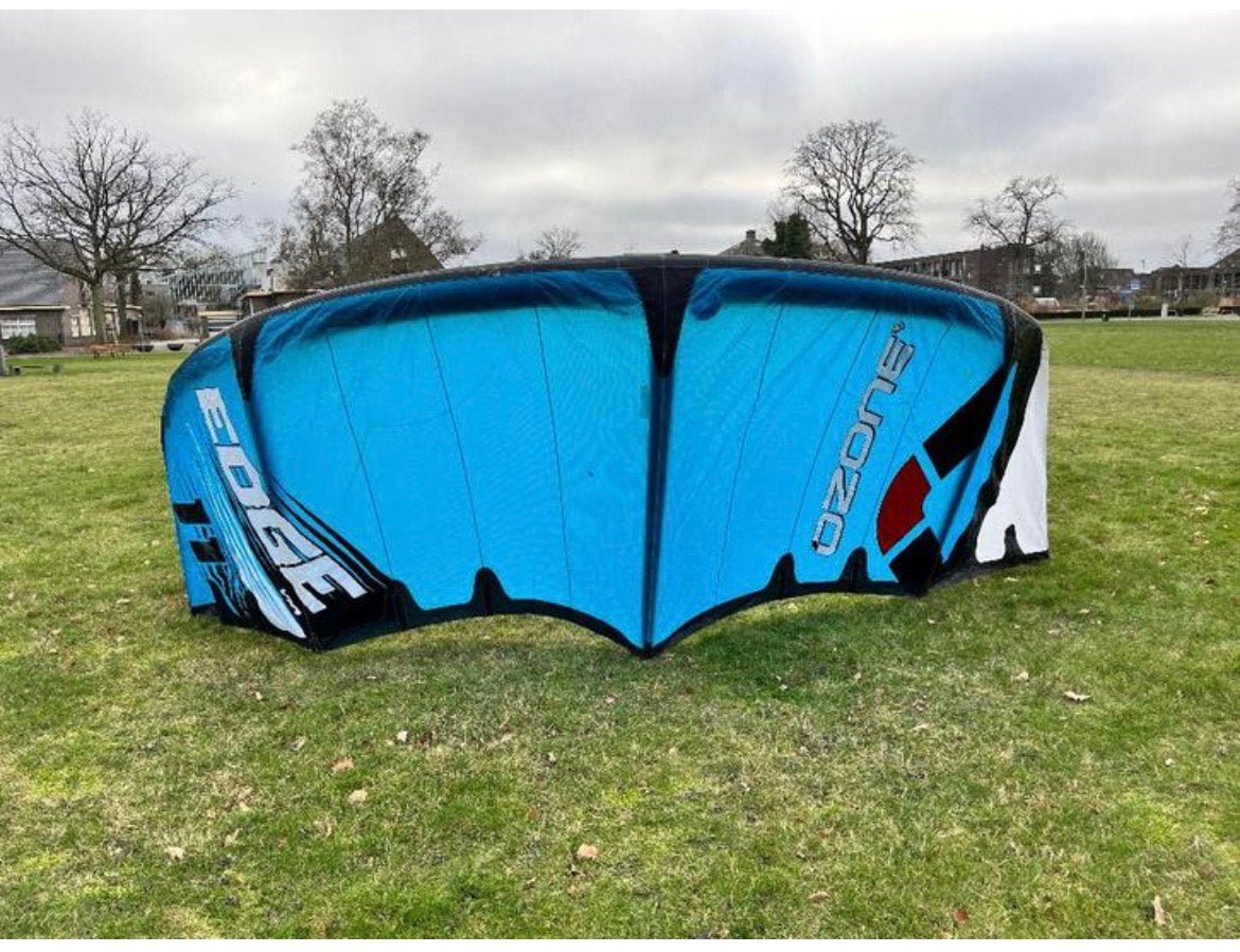 Ozone Edge v10 11m2, Watersport en Boten, Kitesurfen, Geen board, Ophalen of Verzenden, Zo goed als nieuw
