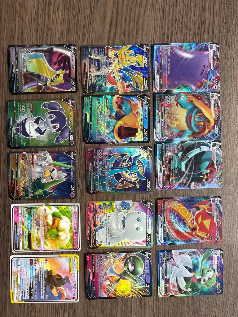 Pokémon kaarten lot – V, VMAX & GX kaarten (15 stuks), Hobby en Vrije tijd, Verzamelkaartspellen | Pokémon, Ophalen of Verzenden