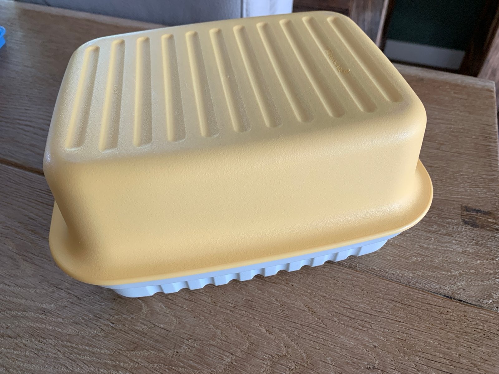 Tupperware Kornuit Botervloot - Zo goed als nieuw, Tupperware, Geel, Overige typen, Ophalen of Verzenden